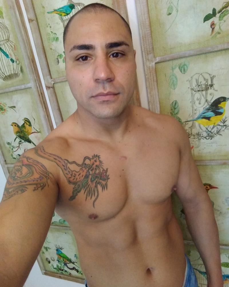 Acompanhantes em  - 